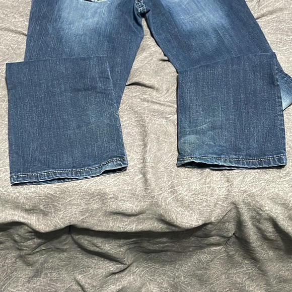 Miss me jeans, good condition size 28 with a 31 inseam - Picture 3 of 7